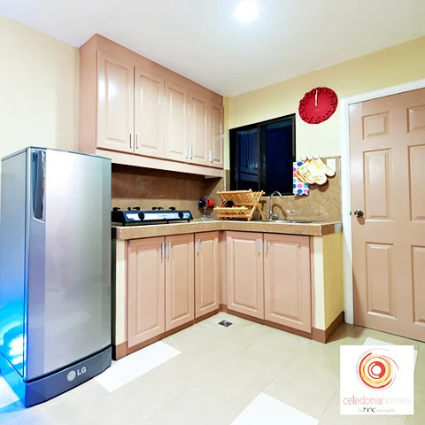 203- Celedonia Homes - kitchen.jpg