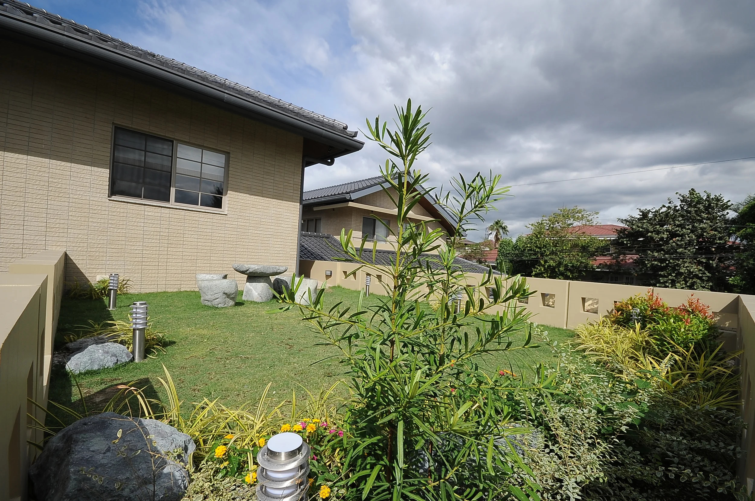 6. carport roof garden.JPG
