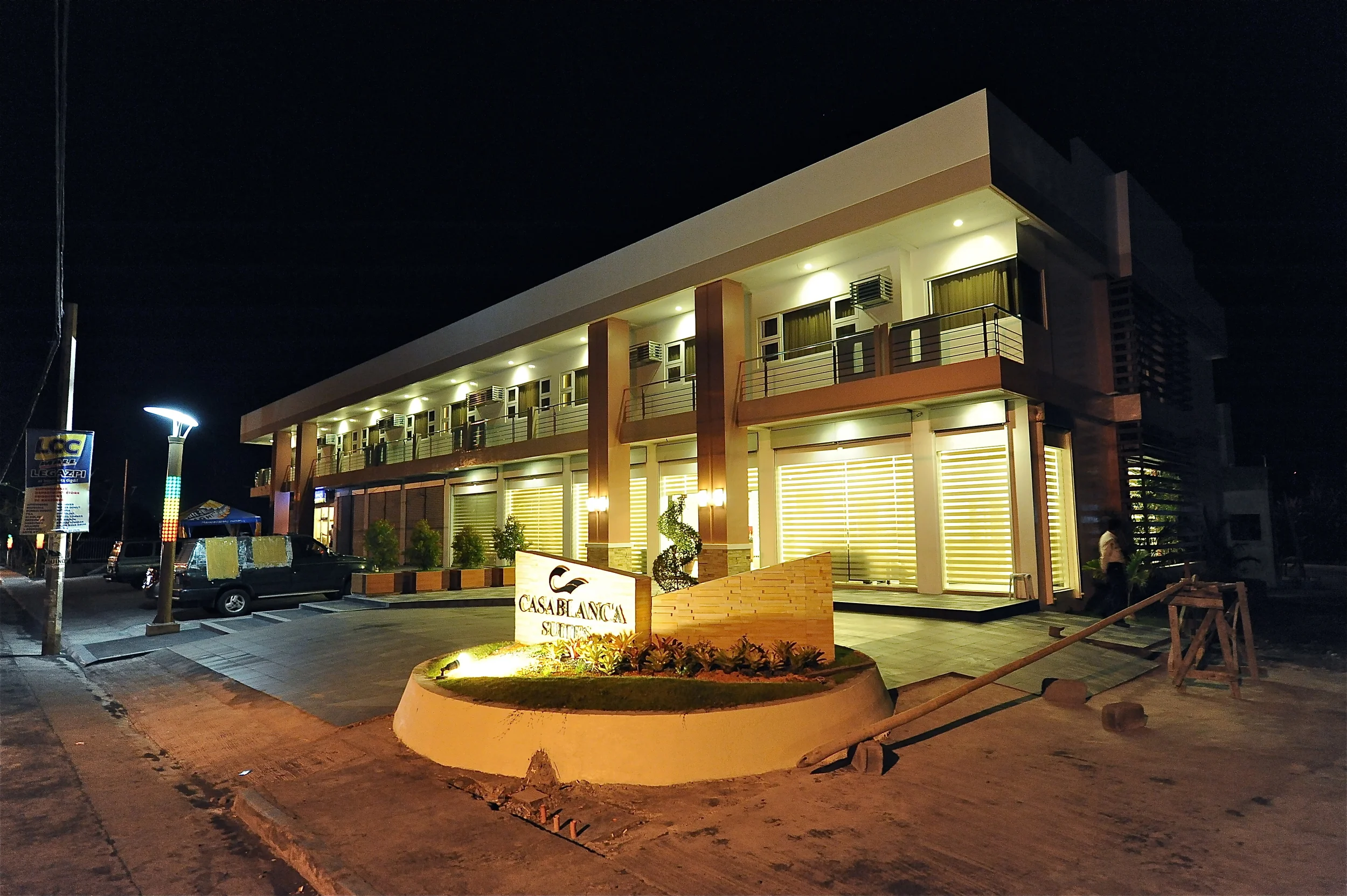Casa Blanca Suites Legazpi, hotels architecture project by MPAAI